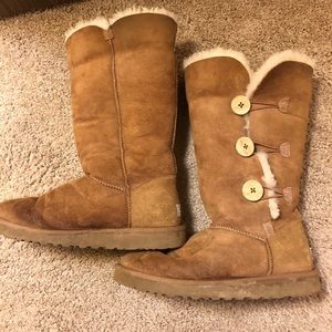 Y’all ugg light brown boots